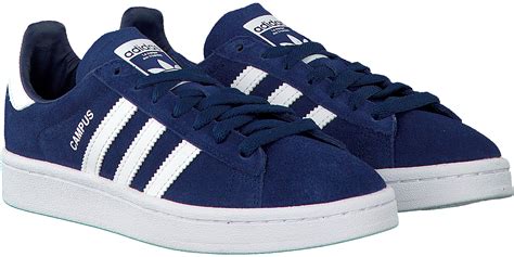 licht blauwe adidas|adidas blauwe schoenen.